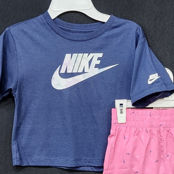 🆕️ Nike Tee & Shorts - Picture 5 of 5